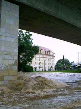 unter der nossener brücke